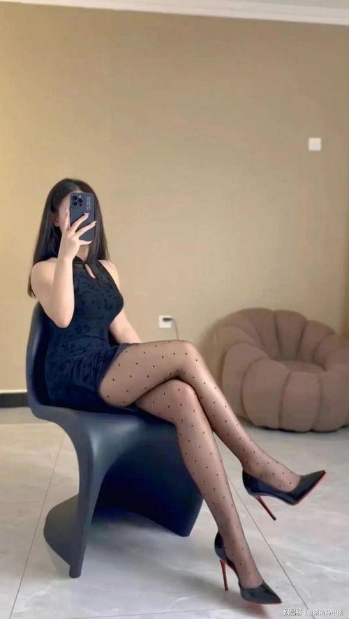 美腿丝袜 亿,时尚潮流下的腿部魅力展现