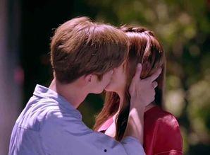 鹿晗演过的吻戏视频,鹿晗吻戏瞬间，浪漫镜头回顾