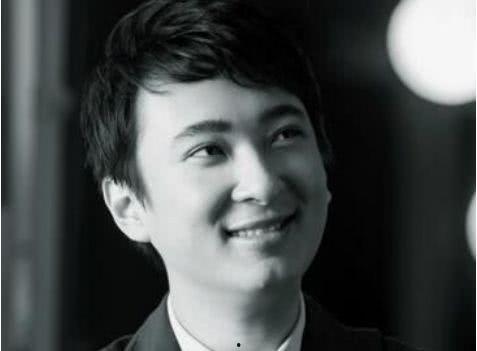 国民老公王校长,从商业奇才到教育领袖的蜕变之路